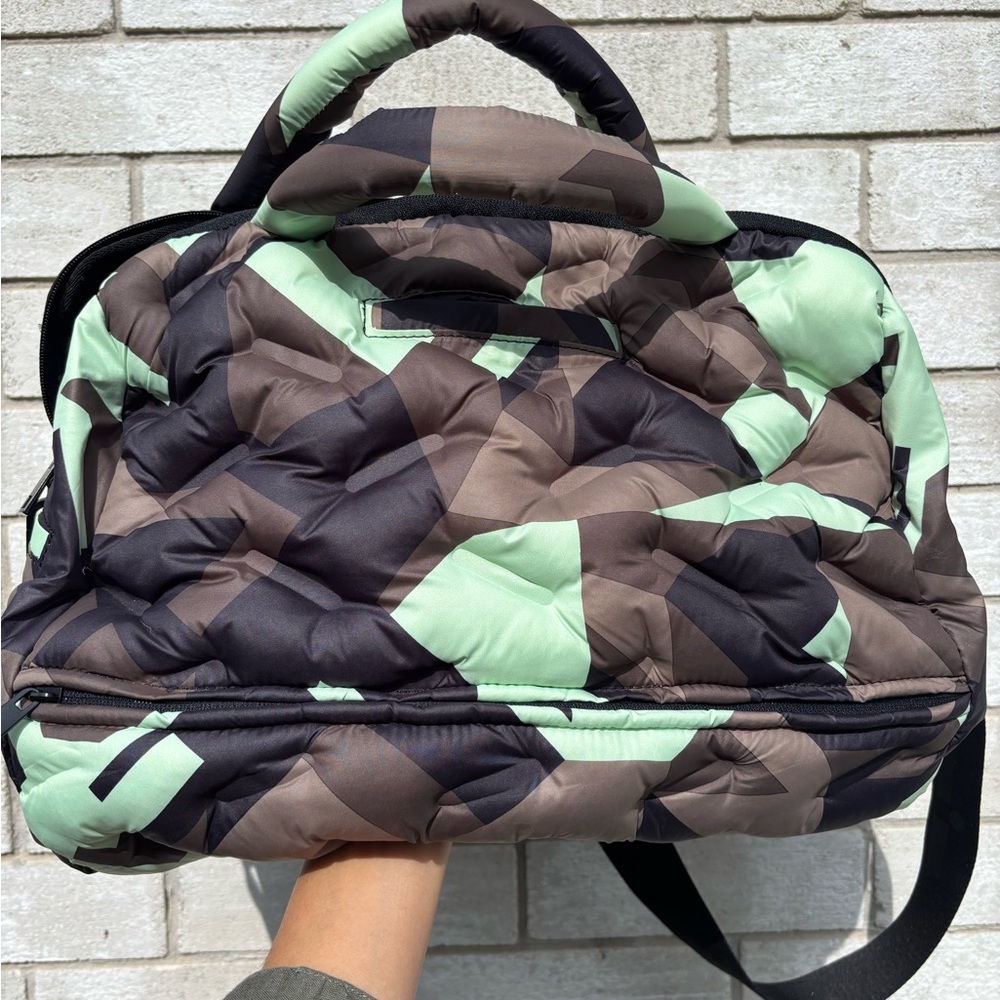 Go Dash Dot Puffle bag- mint chip